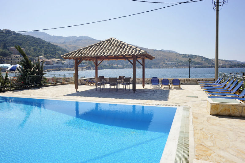 Marika Apartments Kassiopi Dış mekan fotoğraf